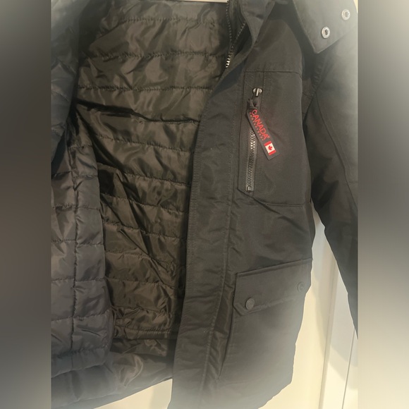 NWOT - Canada Goose Youth L (14/16) Black Puffer Jacket - Picture 13 of 16